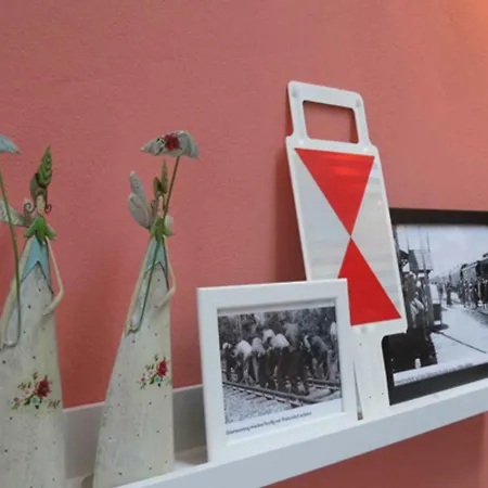 Bahnhof Droyssig - Uebernachten Im Denkmal Buitenkant foto