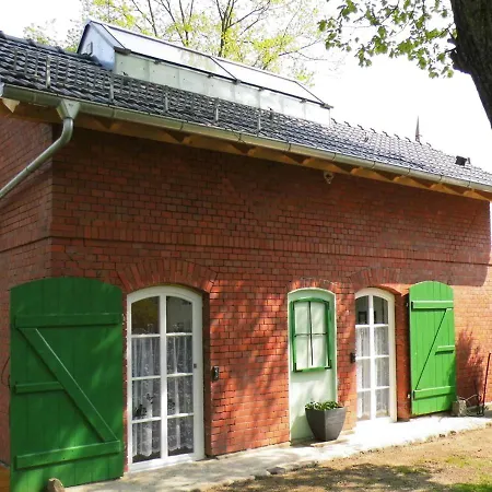 Bahnhof Droyssig - Uebernachten Im Denkmal Buitenkant foto