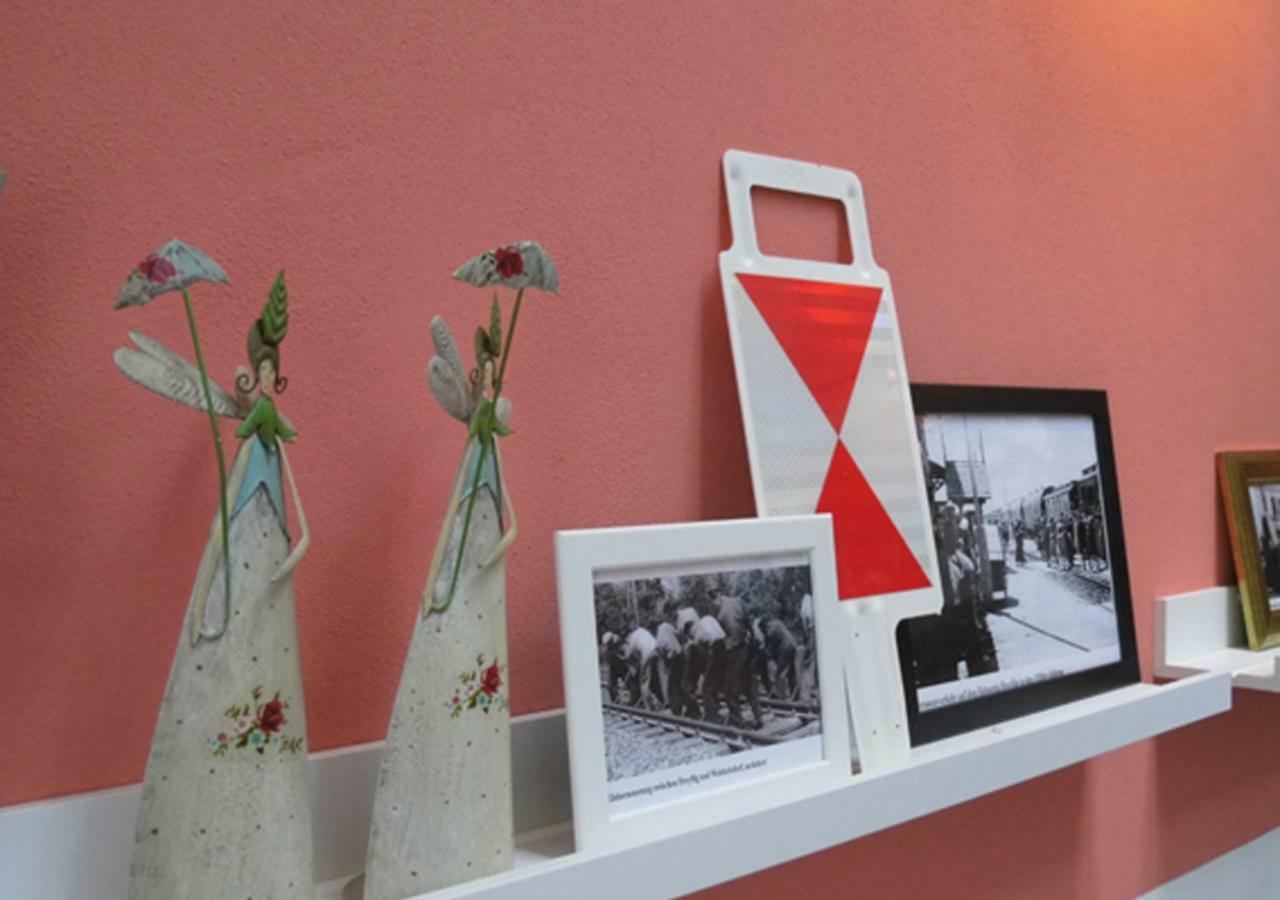 Bahnhof - Uebernachten Im Denkmal Droyssig