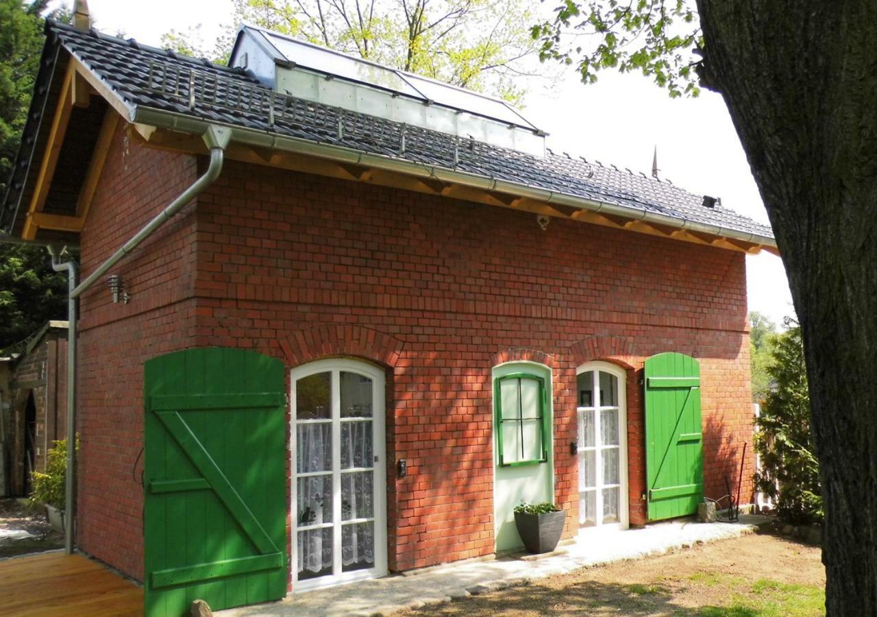 Apartment Bahnhof - Uebernachten Im Denkmal Droyssig